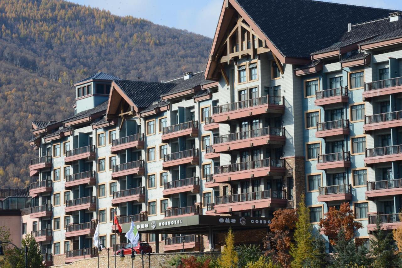 Ski And Suites At Thaiwoo Resort 逅雪套房民宿 Chongli Exterior photo