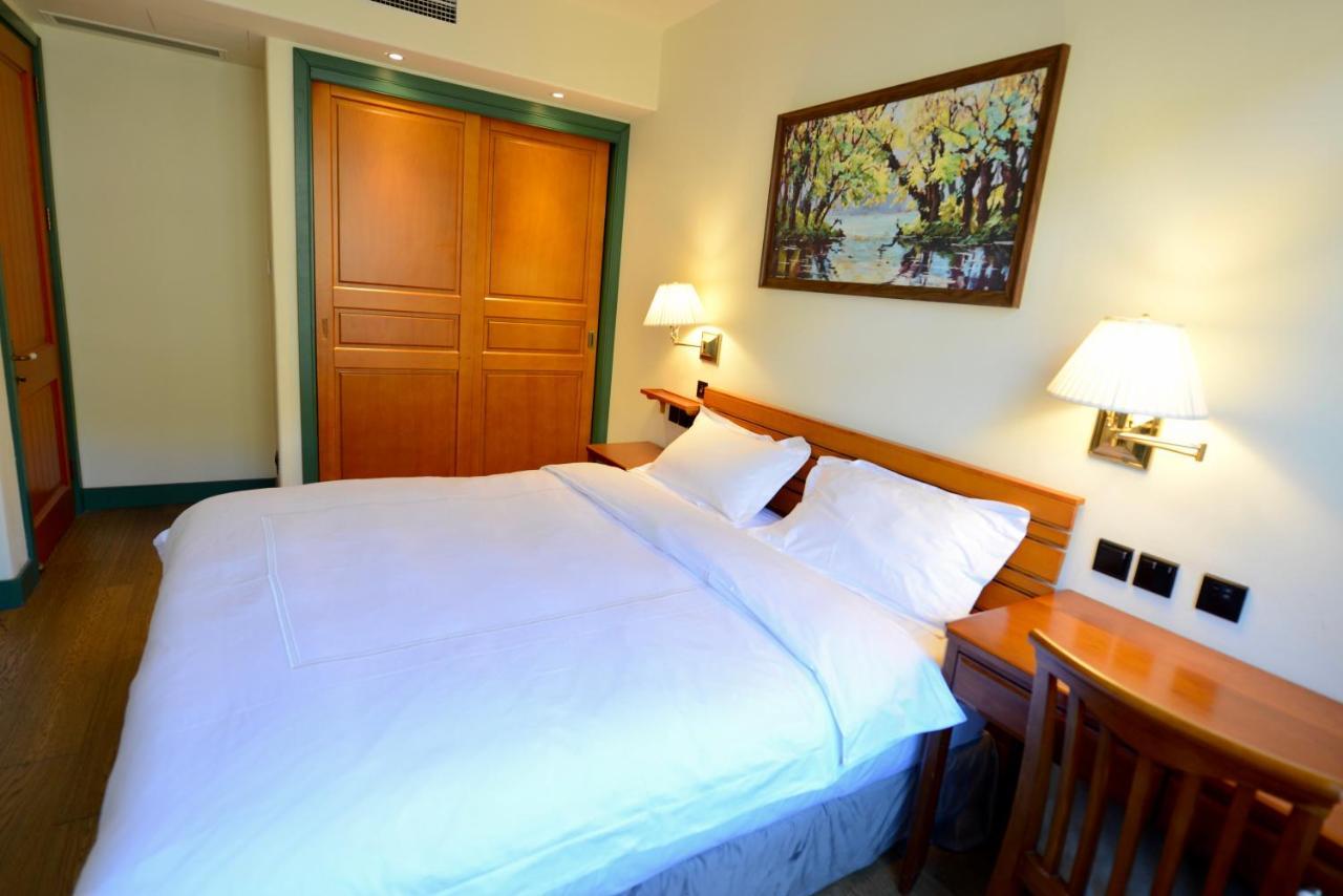 Ski And Suites At Thaiwoo Resort 逅雪套房民宿 Chongli Exterior photo