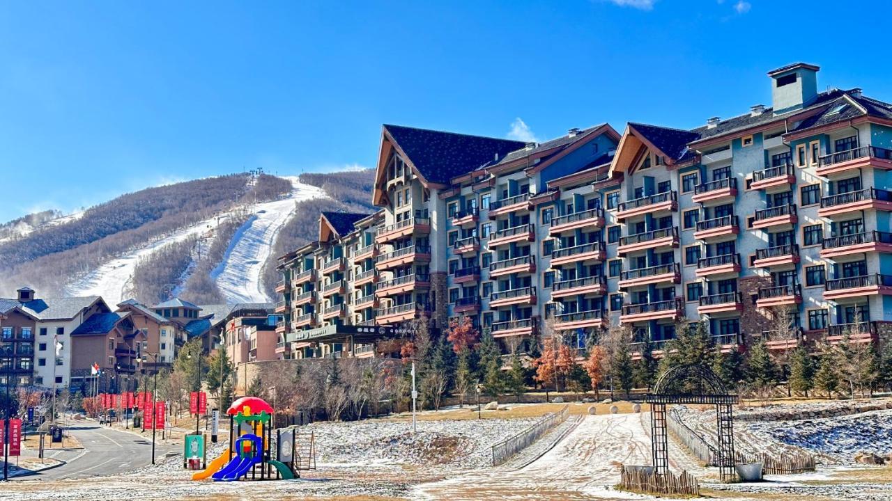 Ski And Suites At Thaiwoo Resort 逅雪套房民宿 Chongli Exterior photo